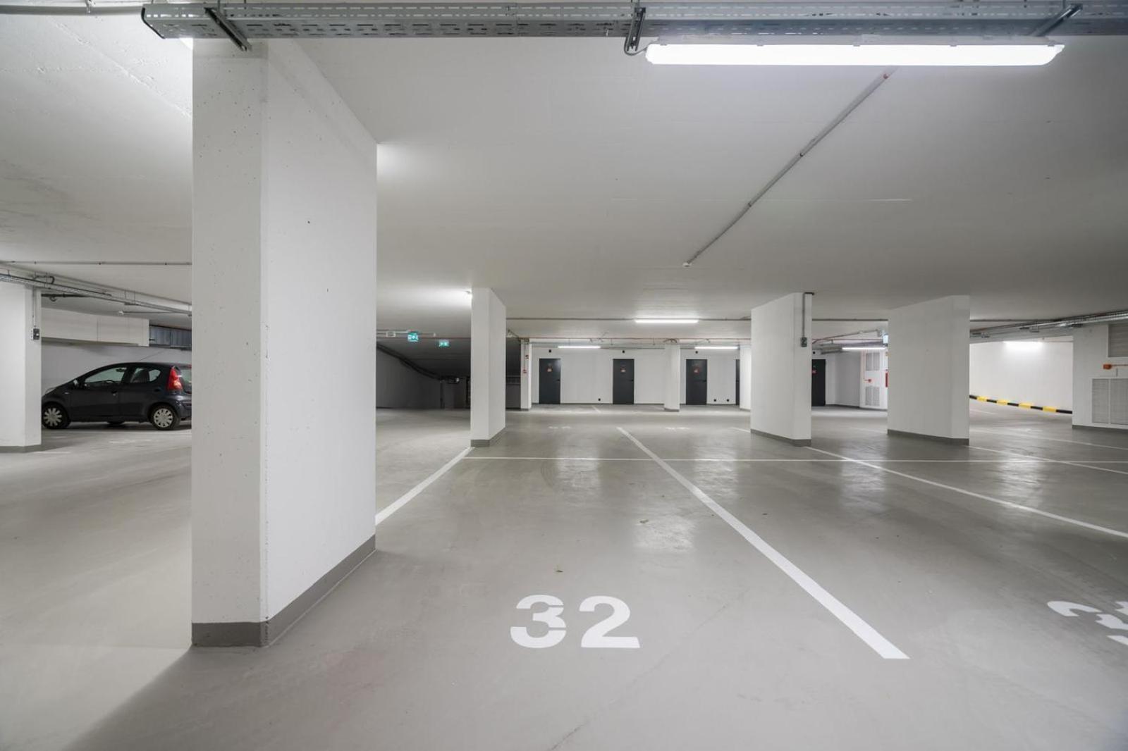 Comfort Court Apartment - Free Parking, Balcony Boedapest Buitenkant foto
